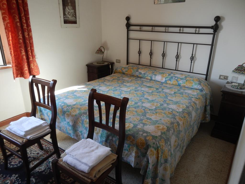Residence Il Colle Collestrada Kamer foto
