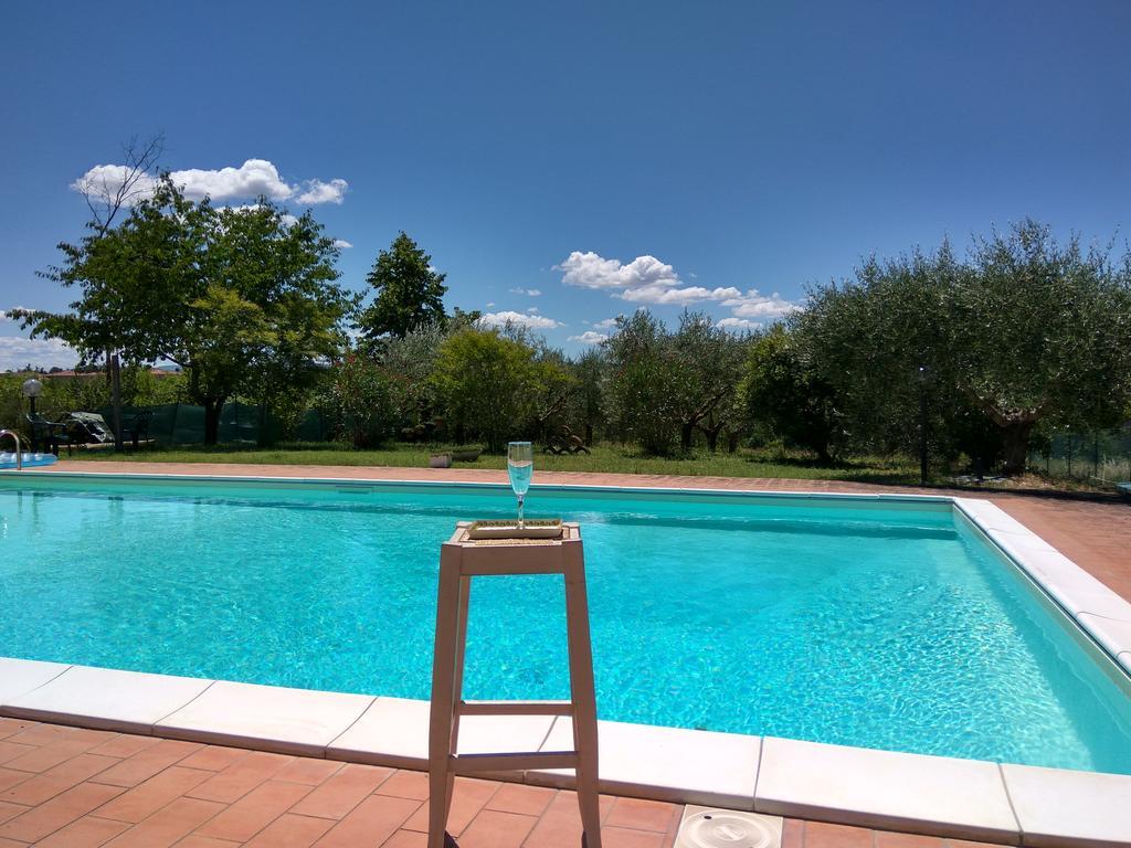 Residence Il Colle Collestrada Buitenkant foto